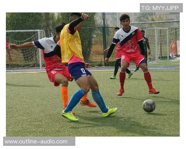 足球明星畅谈足球的起源与发展历程探索全球足球文化的多样性与魅力 足球明星畅谈足球的起源与发展历程探索全球足球文化的多样性与魅力